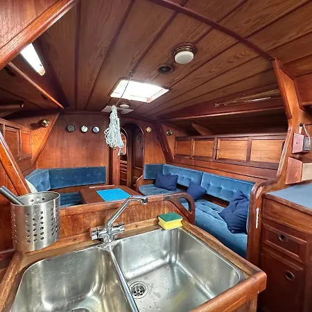 Unique Wooden Sail Yacht + 2 Bikes Included! Sant Adria de Besos