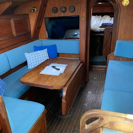Tekne Unique Wooden Sail Yacht + 2 Bikes Included! Sant Adria de Besos